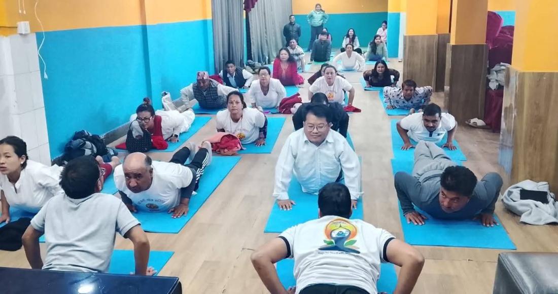 दोलखामा ‘मेरो स्वास्थ्य, मेरो जिम्मेवारी’ अभियानअन्तर्गत योग–ध्यान कार्यक्रम सुरु