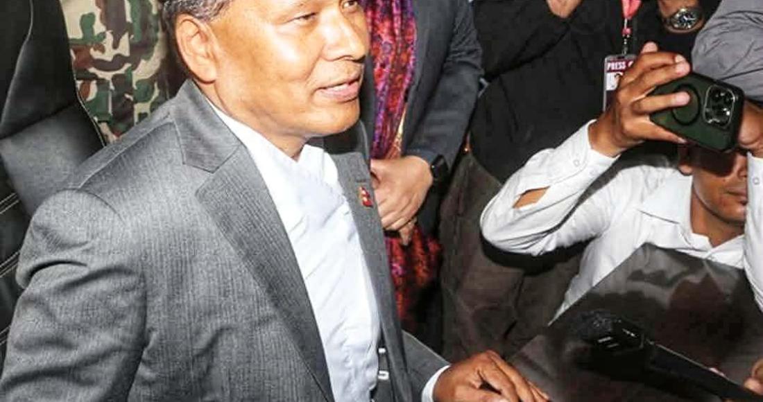 कुलमान घिसिङले दिए मन्त्री पदबाट राजीनामा