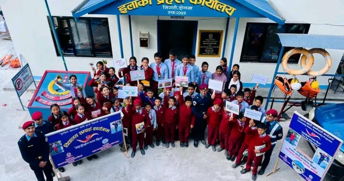 आगो नियन्त्रणदेखि अपराध अनुसन्धानसम्म: सिंगटीमा ‘प्रहरीसँग एक दिन’