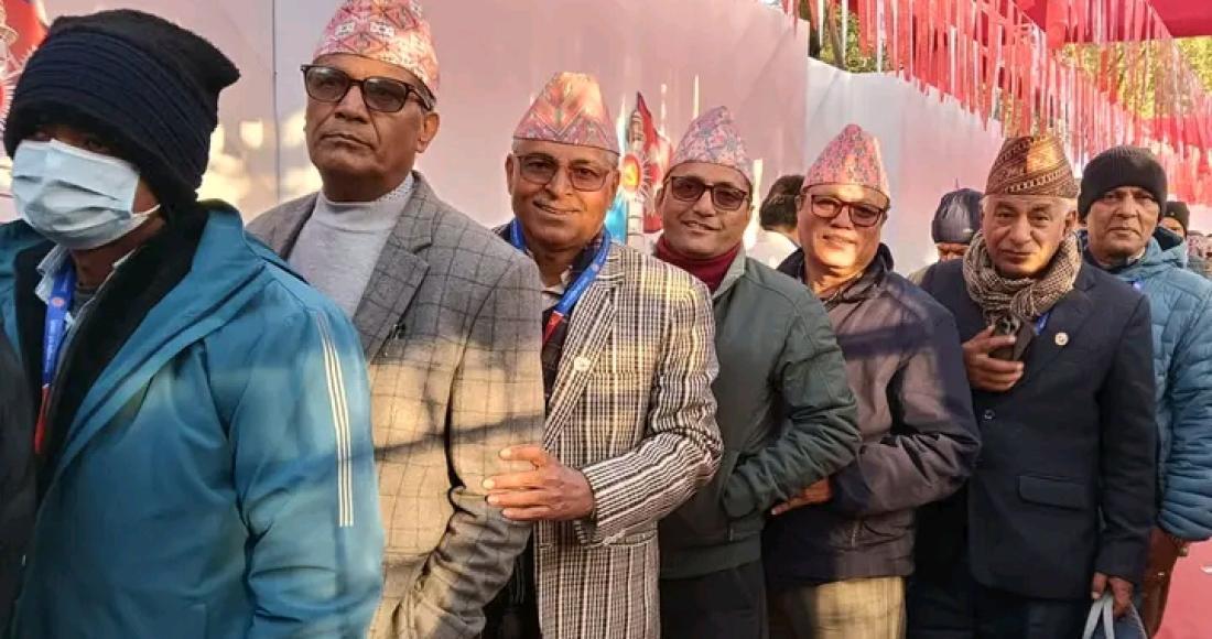 एमाले नेतृत्व चयनका लागि मतदान शुरू, ओली–पोखरेल प्रतिस्पर्धामा