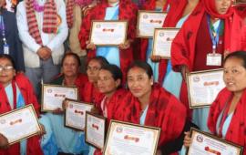 दोलखाको कालिन्चोक गाउँपालिका पूर्णखोपयुक्त पालिका घोषित, स्वास्थ्यकर्मी र स्वयंसेविका सम्मानित