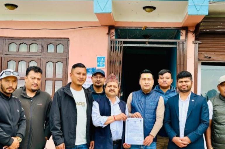 निर्माण सामग्रीको मूल्यवृद्धिले काम प्रभावित, पूर्वाधार विकास कार्यालयलाई निर्माण व्यवसायी संघको ज्ञापनपत्र