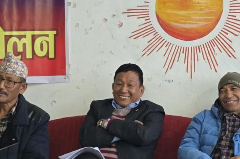 विरासत जोगाउन धौ-धौ: दोलखामा अस्तित्व संकटमा परेपछि एमालेको छटपटी
