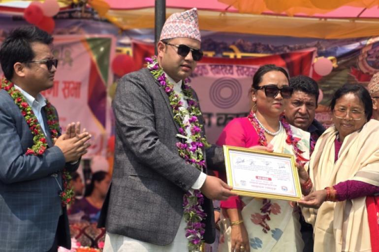 गौरीशङ्कर गाउँपालिका पूर्ण खोप सुनिश्चितता घोषणा, स्वयंसेविकालाई सम्मान