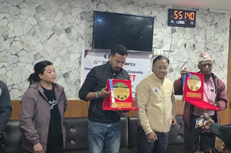 दोलखामा चेसको ‘महाकुम्भ’: रसियन ग्रान्डमास्टरदेखि १० वर्षे बालकसम्म भिड्ने