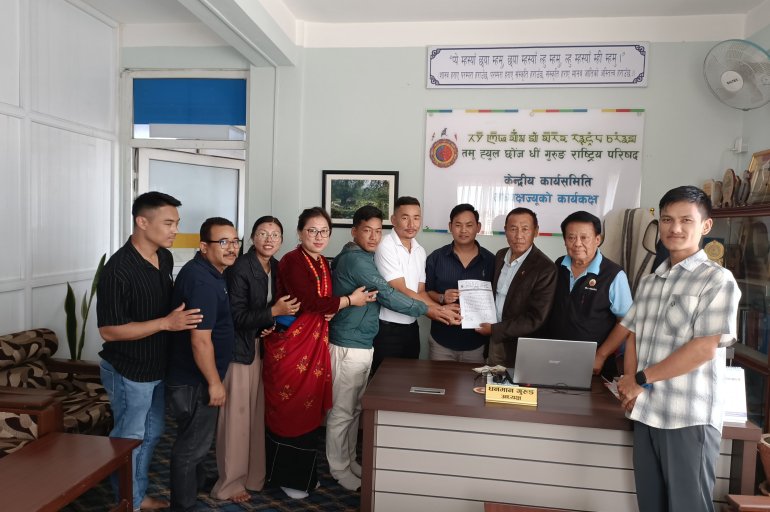 बाढीपीडितका लागि तमु विद्यार्थी संगठनले जुटायो २१ हजार २ सय